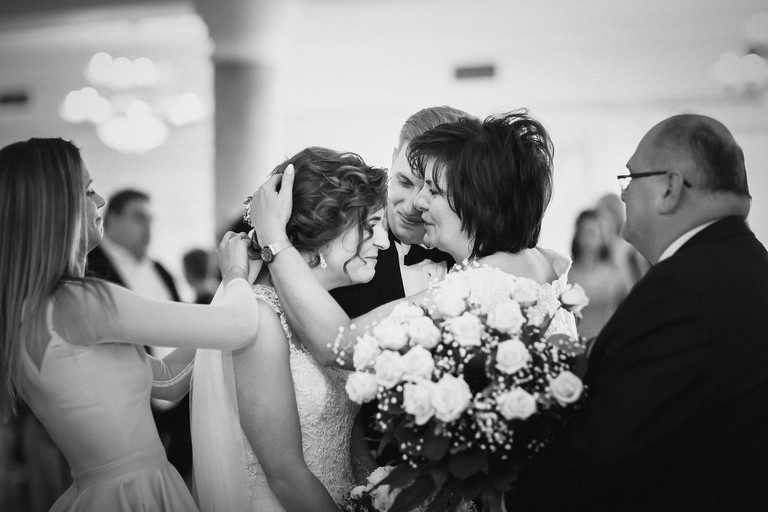 fotografia slubna pszczyna, zdjecia slubne pszczyna, fotograf slubny slask, slub w kosciele wszystkich swietych w pszczynie, wesele karczmie kuban goczalkowice, wesele w goczalkowicach, fotografia slubna katowice, zdjecia slubne katowice, zdjecia slubne zywiec, fotografia slubna, zdjecia slubne bielsko, fotograf slubny bielsko, fotograf slubny cieszyn, fotografia slubna cieszyn, www.magiaobrazu.com, zdjecia slubne bielsko, fotografia slubna slask, zdjecia slubne zywiec, zdjecia slubne cieszyn, dwoch fotografow na slub, zdjecia slubne slask,