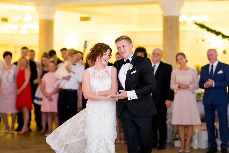 fotografia slubna pszczyna, zdjecia slubne pszczyna, fotograf slubny slask, slub w kosciele wszystkich swietych w pszczynie, wesele karczmie kuban goczalkowice, wesele w goczalkowicach, fotografia slubna katowice, zdjecia slubne katowice, zdjecia slubne zywiec, fotografia slubna, zdjecia slubne bielsko, fotograf slubny bielsko, fotograf slubny cieszyn, fotografia slubna cieszyn, www.magiaobrazu.com, zdjecia slubne bielsko, fotografia slubna slask, zdjecia slubne zywiec, zdjecia slubne cieszyn, dwoch fotografow na slub, zdjecia slubne slask,