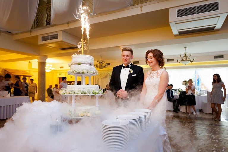 fotografia slubna pszczyna, zdjecia slubne pszczyna, fotograf slubny slask, slub w kosciele wszystkich swietych w pszczynie, wesele karczmie kuban goczalkowice, wesele w goczalkowicach, fotografia slubna katowice, zdjecia slubne katowice, zdjecia slubne zywiec, fotografia slubna, zdjecia slubne bielsko, fotograf slubny bielsko, fotograf slubny cieszyn, fotografia slubna cieszyn, www.magiaobrazu.com, zdjecia slubne bielsko, fotografia slubna slask, zdjecia slubne zywiec, zdjecia slubne cieszyn, dwoch fotografow na slub, zdjecia slubne slask,