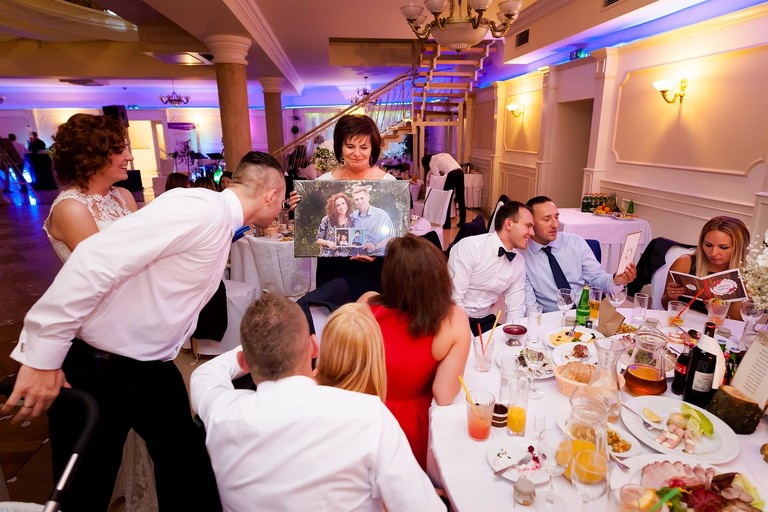 fotografia slubna pszczyna, zdjecia slubne pszczyna, fotograf slubny slask, slub w kosciele wszystkich swietych w pszczynie, wesele karczmie kuban goczalkowice, wesele w goczalkowicach, fotografia slubna katowice, zdjecia slubne katowice, zdjecia slubne zywiec, fotografia slubna, zdjecia slubne bielsko, fotograf slubny bielsko, fotograf slubny cieszyn, fotografia slubna cieszyn, www.magiaobrazu.com, zdjecia slubne bielsko, fotografia slubna slask, zdjecia slubne zywiec, zdjecia slubne cieszyn, dwoch fotografow na slub, zdjecia slubne slask,