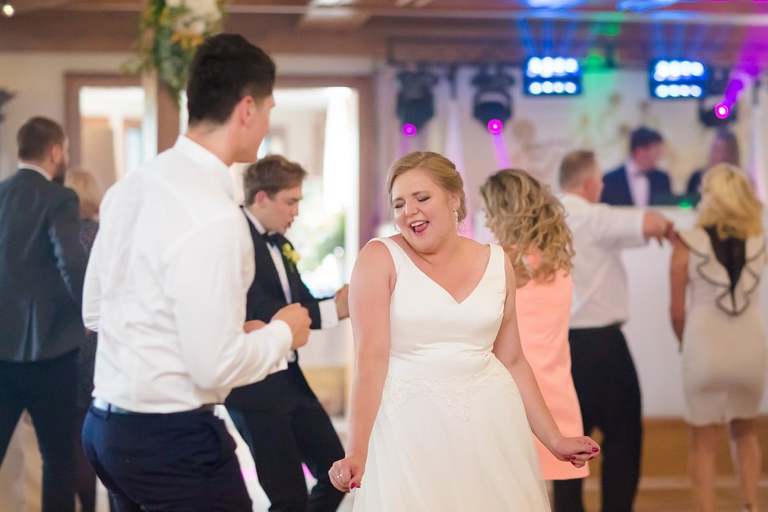 fotografia slubna bielsko, zdjecia slubne bielsko, fotograf slubny slask, slub w kosciele katowicach podlesiu, wesele w cyprianowce w warszowicach, wesele cyprianowka, fotografia slubna katowice, zdjecia slubne katowice, zdjecia slubne zywiec, fotografia slubna, zdjecia slubne bielsko, fotograf slubny bielsko, fotograf slubny slask, fotografia slubna cieszyn, www.magiaobrazu.com, zdjecia slubne czechowice, fotografia slubna slask, zdjecia slubne zywiec, zdjecia slubne cieszyn, dwoch fotografow na slub, zdjecia slubne slask,