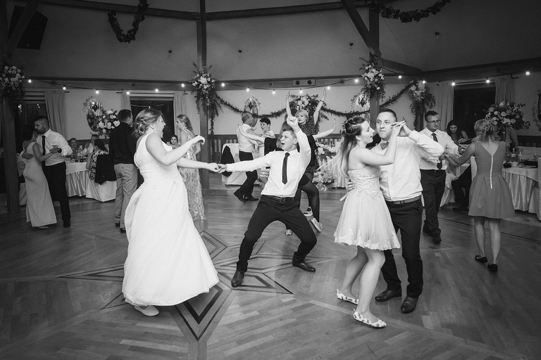 fotografia slubna bielsko, zdjecia slubne bielsko, fotograf slubny slask, slub w kosciele katowicach podlesiu, wesele w cyprianowce w warszowicach, wesele cyprianowka, fotografia slubna katowice, zdjecia slubne katowice, zdjecia slubne zywiec, fotografia slubna, zdjecia slubne bielsko, fotograf slubny bielsko, fotograf slubny slask, fotografia slubna cieszyn, www.magiaobrazu.com, zdjecia slubne czechowice, fotografia slubna slask, zdjecia slubne zywiec, zdjecia slubne cieszyn, dwoch fotografow na slub, zdjecia slubne slask,