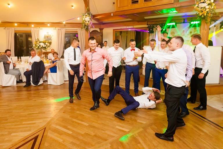 fotografia slubna bielsko, zdjecia slubne bielsko, fotograf slubny slask, slub w kosciele katowicach podlesiu, wesele w cyprianowce w warszowicach, wesele cyprianowka, fotografia slubna katowice, zdjecia slubne katowice, zdjecia slubne zywiec, fotografia slubna, zdjecia slubne bielsko, fotograf slubny bielsko, fotograf slubny slask, fotografia slubna cieszyn, www.magiaobrazu.com, zdjecia slubne czechowice, fotografia slubna slask, zdjecia slubne zywiec, zdjecia slubne cieszyn, dwoch fotografow na slub, zdjecia slubne slask,