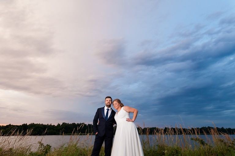 zdjecia slubne zywiec, romantyczny plener slubny, fotograf slubny bielsko, plener slubny w lesie slask, sesja slubna w lesie slask, plener slubny las slask, sesja slubna nad jeziorem slask, fotografia slubna slask, zdjecia slubne slask, fotografia slubna katowice, zdjecia slubne katowice, romantyczna sesja slubna slask, zdjecia slubne bielsko, fotografia slubna bielsko, oryginalny plener slubny, oryginalna sesja slubna, www.magiaobrazu.com, Anna i Jacek Bieniek,