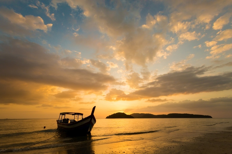 co zobaczyc w malezji, najlepsze miejsca w malezji, co odwiedzic w malezji, wakacje w malezji, malezja najlepsze miejsca, fotografie z podrozy, zdjecia z podrozy, zdjecia z malezjii, Tioman, Pangkor, Langkawi, Penang, fotografie z malezji, fotografia podroznicza, travel photography, travel photos, asia photos, malaysia, malaysiani photos, malaysia photography, malaysia travel, best places in malaysia, www.magiaobrazu.com, malezja, pinang, zdjecia z wakacji, zdjecia z azji, fotografie z azji, podroz po azji