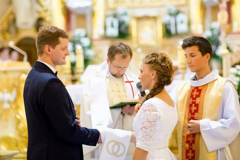 zdjecia slubne bielsko, fotografia slubna bielsko, jesienny plener slubny, jesienna sesja slubna, fotografia slubna zywiec, zdjecia slubne zywiec, slub w kosciele w halcnowie, slub kosciol halcnow bielsko, wesele w dankowicach, osp dankowice, fotografia slubna slask, fotografia slubna katowice, zdjecia slubne katowice, fotograf slubny katowice, zdjecia slubne bielsko, fotograf slubny bielsko, zdjecia slubne slask, dwoch fotografow na slub, fotografia slubna krakow,