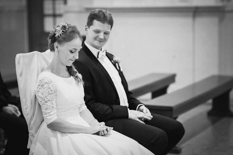 zdjecia slubne bielsko, fotografia slubna bielsko, jesienny plener slubny, jesienna sesja slubna, fotografia slubna zywiec, zdjecia slubne zywiec, slub w kosciele w halcnowie, slub kosciol halcnow bielsko, wesele w dankowicach, osp dankowice, fotografia slubna slask, fotografia slubna katowice, zdjecia slubne katowice, fotograf slubny katowice, zdjecia slubne bielsko, fotograf slubny bielsko, zdjecia slubne slask, dwoch fotografow na slub, fotografia slubna krakow,