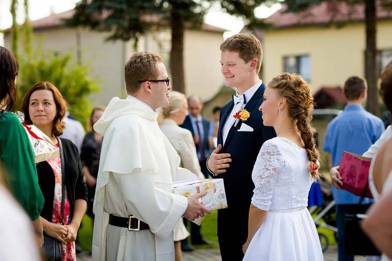 zdjecia slubne bielsko, fotografia slubna bielsko, jesienny plener slubny, jesienna sesja slubna, fotografia slubna zywiec, zdjecia slubne zywiec, slub w kosciele w halcnowie, slub kosciol halcnow bielsko, wesele w dankowicach, osp dankowice, fotografia slubna slask, fotografia slubna katowice, zdjecia slubne katowice, fotograf slubny katowice, zdjecia slubne bielsko, fotograf slubny bielsko, zdjecia slubne slask, dwoch fotografow na slub, fotografia slubna krakow,