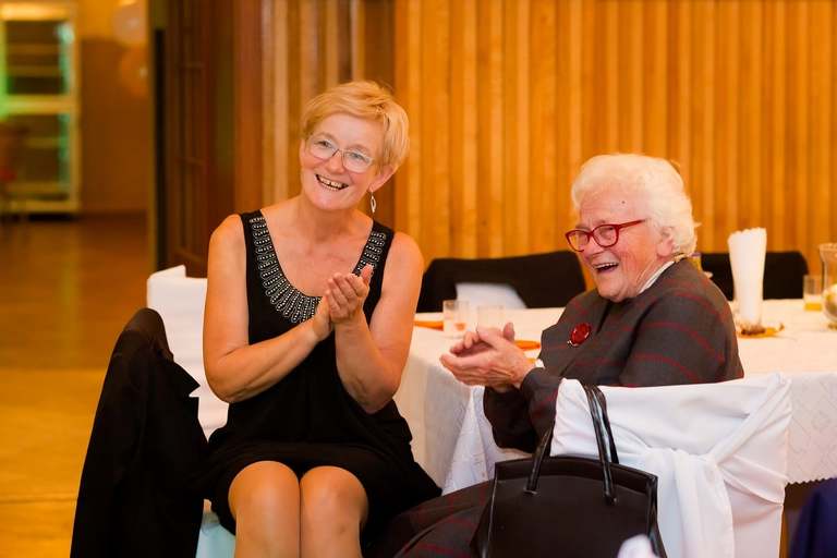 zdjecia slubne bielsko, fotografia slubna bielsko, jesienny plener slubny, jesienna sesja slubna, fotografia slubna zywiec, zdjecia slubne zywiec, slub w kosciele w halcnowie, slub kosciol halcnow bielsko, wesele w dankowicach, osp dankowice, fotografia slubna slask, fotografia slubna katowice, zdjecia slubne katowice, fotograf slubny katowice, zdjecia slubne bielsko, fotograf slubny bielsko, zdjecia slubne slask, dwoch fotografow na slub, fotografia slubna krakow,