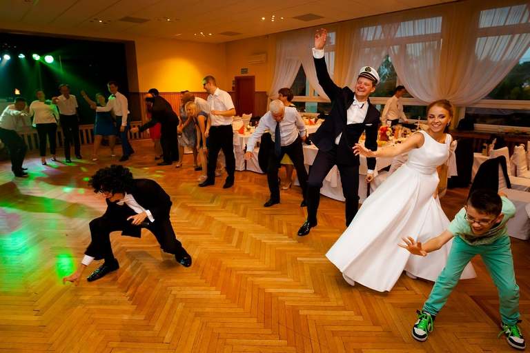 zdjecia slubne bielsko, fotografia slubna bielsko, jesienny plener slubny, jesienna sesja slubna, fotografia slubna zywiec, zdjecia slubne zywiec, slub w kosciele w halcnowie, slub kosciol halcnow bielsko, wesele w dankowicach, osp dankowice, fotografia slubna slask, fotografia slubna katowice, zdjecia slubne katowice, fotograf slubny katowice, zdjecia slubne bielsko, fotograf slubny bielsko, zdjecia slubne slask, dwoch fotografow na slub, fotografia slubna krakow,