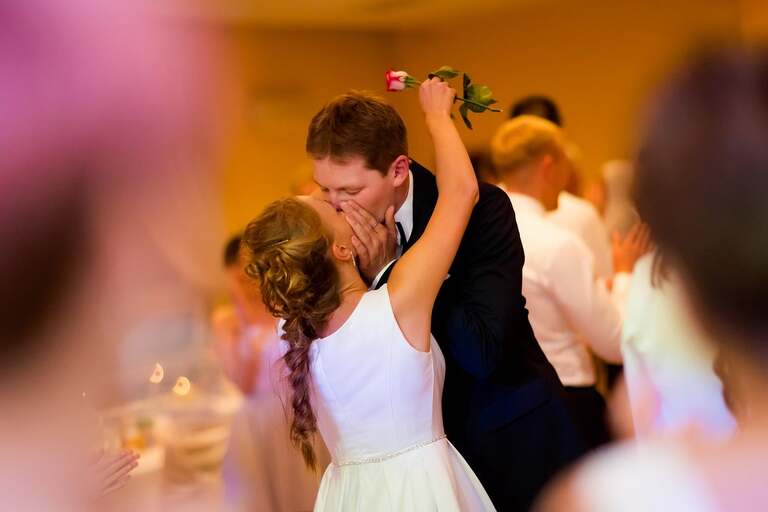 zdjecia slubne bielsko, fotografia slubna bielsko, jesienny plener slubny, jesienna sesja slubna, fotografia slubna zywiec, zdjecia slubne zywiec, slub w kosciele w halcnowie, slub kosciol halcnow bielsko, wesele w dankowicach, osp dankowice, fotografia slubna slask, fotografia slubna katowice, zdjecia slubne katowice, fotograf slubny katowice, zdjecia slubne bielsko, fotograf slubny bielsko, zdjecia slubne slask, dwoch fotografow na slub, fotografia slubna krakow,