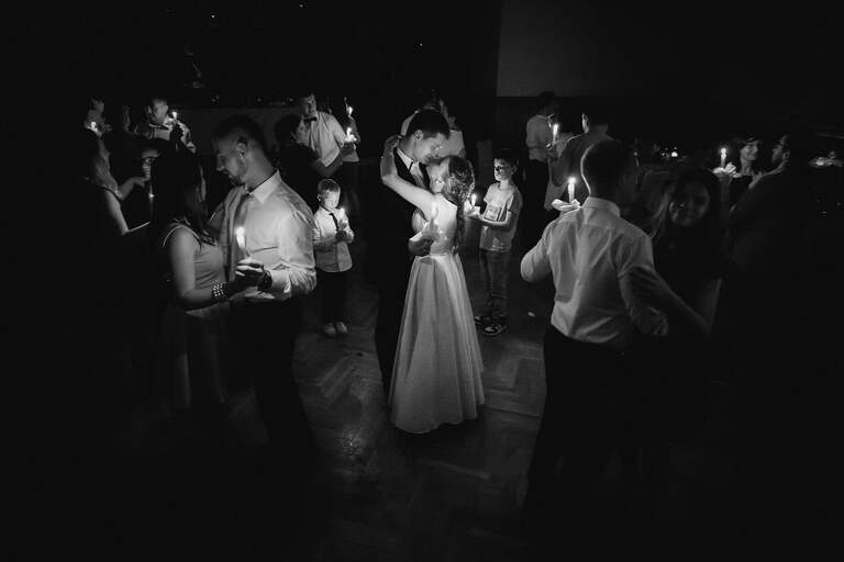 zdjecia slubne bielsko, fotografia slubna bielsko, jesienny plener slubny, jesienna sesja slubna, fotografia slubna zywiec, zdjecia slubne zywiec, slub w kosciele w halcnowie, slub kosciol halcnow bielsko, wesele w dankowicach, osp dankowice, fotografia slubna slask, fotografia slubna katowice, zdjecia slubne katowice, fotograf slubny katowice, zdjecia slubne bielsko, fotograf slubny bielsko, zdjecia slubne slask, dwoch fotografow na slub, fotografia slubna krakow,