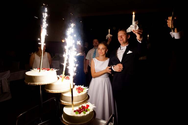 zdjecia slubne bielsko, fotografia slubna bielsko, jesienny plener slubny, jesienna sesja slubna, fotografia slubna zywiec, zdjecia slubne zywiec, slub w kosciele w halcnowie, slub kosciol halcnow bielsko, wesele w dankowicach, osp dankowice, fotografia slubna slask, fotografia slubna katowice, zdjecia slubne katowice, fotograf slubny katowice, zdjecia slubne bielsko, fotograf slubny bielsko, zdjecia slubne slask, dwoch fotografow na slub, fotografia slubna krakow,