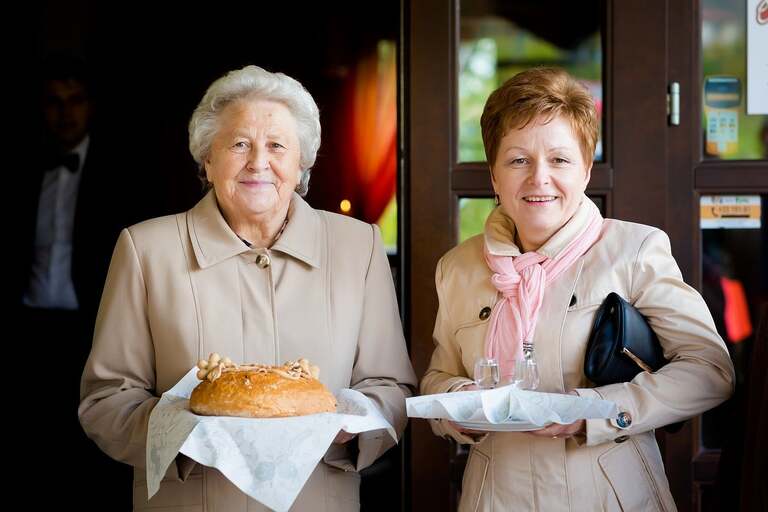 zdjecia slubne bielsko, fotografia slubna bielsko, jesienny plener slubny, jesienna sesja slubna, fotografia slubna zywiec, zdjecia slubne zywiec, slub w kosciele w porabce, slub kosciol porabka, wesele w porabce, sala eltara porabka, wesele w eltarze, fotografia slubna slask, fotografia slubna katowice, zdjecia slubne katowice, fotograf slubny katowice, zdjecia slubne bielsko, fotograf slubny bielsko, zdjecia slubne slask, dwoch fotografow na slub, fotografia slubna krakow,