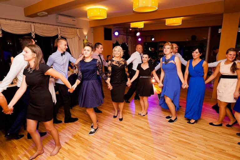 zdjecia slubne bielsko, fotografia slubna bielsko, jesienny plener slubny, jesienna sesja slubna, fotografia slubna zywiec, zdjecia slubne zywiec, slub w kosciele w porabce, slub kosciol porabka, wesele w porabce, sala eltara porabka, wesele w eltarze, fotografia slubna slask, fotografia slubna katowice, zdjecia slubne katowice, fotograf slubny katowice, zdjecia slubne bielsko, fotograf slubny bielsko, zdjecia slubne slask, dwoch fotografow na slub, fotografia slubna krakow,