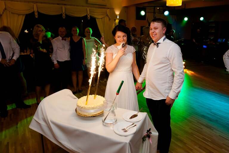 zdjecia slubne bielsko, fotografia slubna bielsko, jesienny plener slubny, jesienna sesja slubna, fotografia slubna zywiec, zdjecia slubne zywiec, slub w kosciele w porabce, slub kosciol porabka, wesele w porabce, sala eltara porabka, wesele w eltarze, fotografia slubna slask, fotografia slubna katowice, zdjecia slubne katowice, fotograf slubny katowice, zdjecia slubne bielsko, fotograf slubny bielsko, zdjecia slubne slask, dwoch fotografow na slub, fotografia slubna krakow,