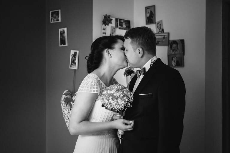 zdjecia slubne bielsko, fotografia slubna bielsko, jesienny plener slubny, jesienna sesja slubna, fotografia slubna zywiec, zdjecia slubne zywiec, slub w kosciele w porabce, slub kosciol porabka, wesele w porabce, sala eltara porabka, wesele w eltarze, fotografia slubna slask, fotografia slubna katowice, zdjecia slubne katowice, fotograf slubny katowice, zdjecia slubne bielsko, fotograf slubny bielsko, zdjecia slubne slask, dwoch fotografow na slub, fotografia slubna krakow,