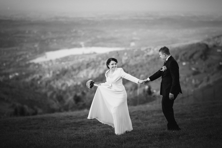 zdjecia slubne bielsko, fotografia slubna bielsko, jesienny plener slubny, jesienna sesja slubna, fotografia slubna zywiec, zdjecia slubne zywiec, fotografia slubna slask, fotografia slubna katowice, zdjecia slubne katowice, fotograf slubny katowice, zdjecia slubne bielsko, fotograf slubny bielsko, zdjecia slubne slask, dwoch fotografow na slub, fotografia slubna krakow, sesja slubna na zarze, plener slubny gora zar, jesienny plener slubny bielsko, jesienna sesja slubna bielsko