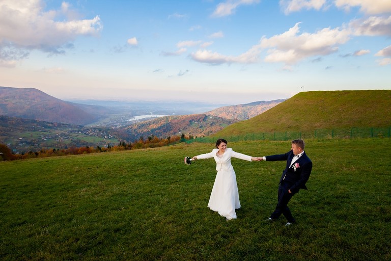 zdjecia slubne bielsko, fotografia slubna bielsko, jesienny plener slubny, jesienna sesja slubna, fotografia slubna zywiec, zdjecia slubne zywiec, fotografia slubna slask, fotografia slubna katowice, zdjecia slubne katowice, fotograf slubny katowice, zdjecia slubne bielsko, fotograf slubny bielsko, zdjecia slubne slask, dwoch fotografow na slub, fotografia slubna krakow, sesja slubna na zarze, plener slubny gora zar, jesienny plener slubny bielsko, jesienna sesja slubna bielsko