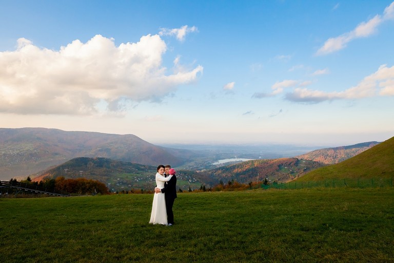 zdjecia slubne bielsko, fotografia slubna bielsko, jesienny plener slubny, jesienna sesja slubna, fotografia slubna zywiec, zdjecia slubne zywiec, fotografia slubna slask, fotografia slubna katowice, zdjecia slubne katowice, fotograf slubny katowice, zdjecia slubne bielsko, fotograf slubny bielsko, zdjecia slubne slask, dwoch fotografow na slub, fotografia slubna krakow, sesja slubna na zarze, plener slubny gora zar, jesienny plener slubny bielsko, jesienna sesja slubna bielsko