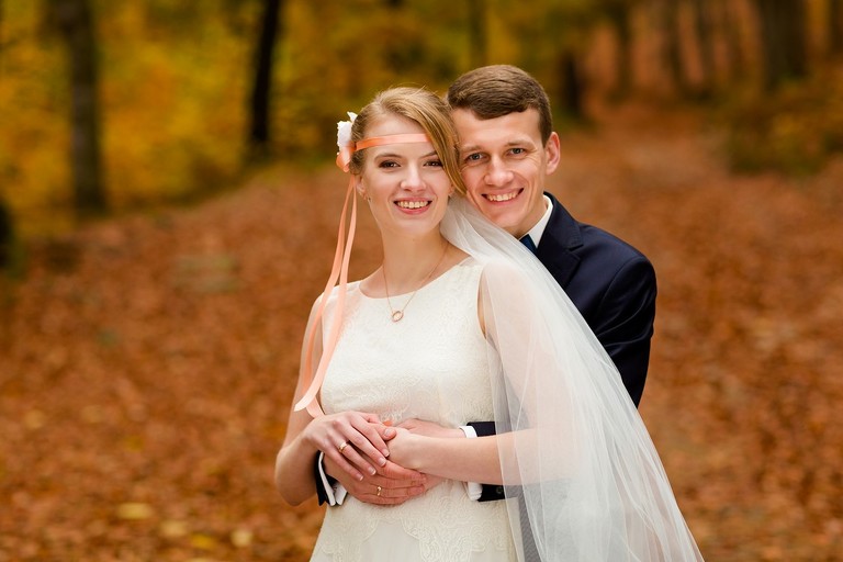zdjecia slubne bielsko, fotografia slubna bielsko, jesienny plener slubny, jesienna sesja slubna, fotografia slubna zywiec, zdjecia slubne zywiec, fotografia slubna slask, fotografia slubna katowice, zdjecia slubne katowice, fotograf slubny katowice, zdjecia slubne bielsko, fotograf slubny bielsko, zdjecia slubne slask, dwoch fotografow na slub, fotografia slubna krakow, fotograf slubny zywiec, romantyczna stylizacja panny mlodej, jesienne stylizacje slubne