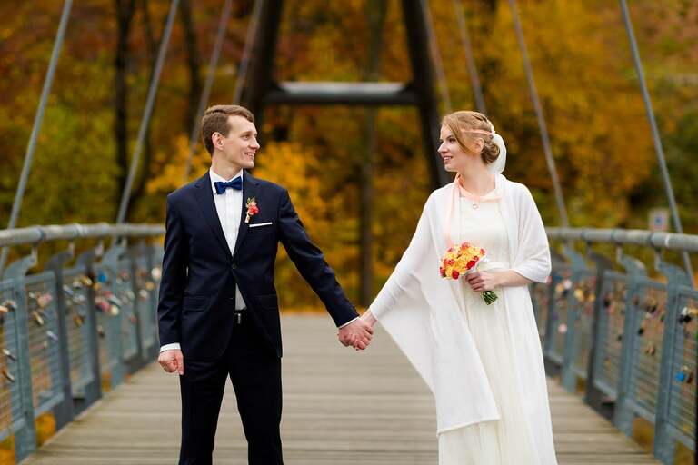 zdjecia slubne bielsko, fotografia slubna bielsko, jesienny plener slubny, jesienna sesja slubna, fotografia slubna zywiec, zdjecia slubne zywiec, fotografia slubna slask, fotografia slubna katowice, zdjecia slubne katowice, fotograf slubny katowice, zdjecia slubne bielsko, fotograf slubny bielsko, zdjecia slubne slask, dwoch fotografow na slub, fotografia slubna krakow, fotograf slubny zywiec, romantyczna stylizacja panny mlodej, jesienne stylizacje slubne