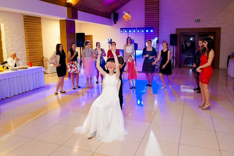 zdjecia slubne bielsko, fotografia slubna bielsko, jesienny plener slubny, jesienna sesja slubna, hotel beskidian, wesele w hotelu beskidian, fotografia slubna zywiec, zdjecia slubne zywiec, slub w kosciele przemienienia panskiego w wegierskiej gorce, slub kosciol wegierska gorka, fotografia slubna slask, fotografia slubna katowice, zdjecia slubne katowice, fotograf slubny katowice, zdjecia slubne bielsko, fotograf slubny bielsko, zdjecia slubne slask, dwoch fotografow na slub, fotografia slubna krakow,