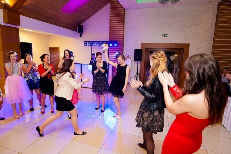 zdjecia slubne bielsko, fotografia slubna bielsko, jesienny plener slubny, jesienna sesja slubna, hotel beskidian, wesele w hotelu beskidian, fotografia slubna zywiec, zdjecia slubne zywiec, slub w kosciele przemienienia panskiego w wegierskiej gorce, slub kosciol wegierska gorka, fotografia slubna slask, fotografia slubna katowice, zdjecia slubne katowice, fotograf slubny katowice, zdjecia slubne bielsko, fotograf slubny bielsko, zdjecia slubne slask, dwoch fotografow na slub, fotografia slubna krakow,