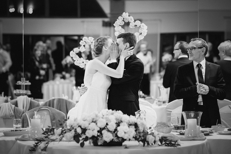 zdjecia slubne bielsko, fotografia slubna bielsko, jesienny plener slubny, jesienna sesja slubna, hotel beskidian, wesele w hotelu beskidian, fotografia slubna zywiec, zdjecia slubne zywiec, slub w kosciele przemienienia panskiego w wegierskiej gorce, slub kosciol wegierska gorka, fotografia slubna slask, fotografia slubna katowice, zdjecia slubne katowice, fotograf slubny katowice, zdjecia slubne bielsko, fotograf slubny bielsko, zdjecia slubne slask, dwoch fotografow na slub, fotografia slubna krakow,