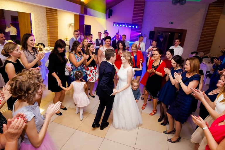 zdjecia slubne bielsko, fotografia slubna bielsko, jesienny plener slubny, jesienna sesja slubna, hotel beskidian, wesele w hotelu beskidian, fotografia slubna zywiec, zdjecia slubne zywiec, slub w kosciele przemienienia panskiego w wegierskiej gorce, slub kosciol wegierska gorka, fotografia slubna slask, fotografia slubna katowice, zdjecia slubne katowice, fotograf slubny katowice, zdjecia slubne bielsko, fotograf slubny bielsko, zdjecia slubne slask, dwoch fotografow na slub, fotografia slubna krakow,