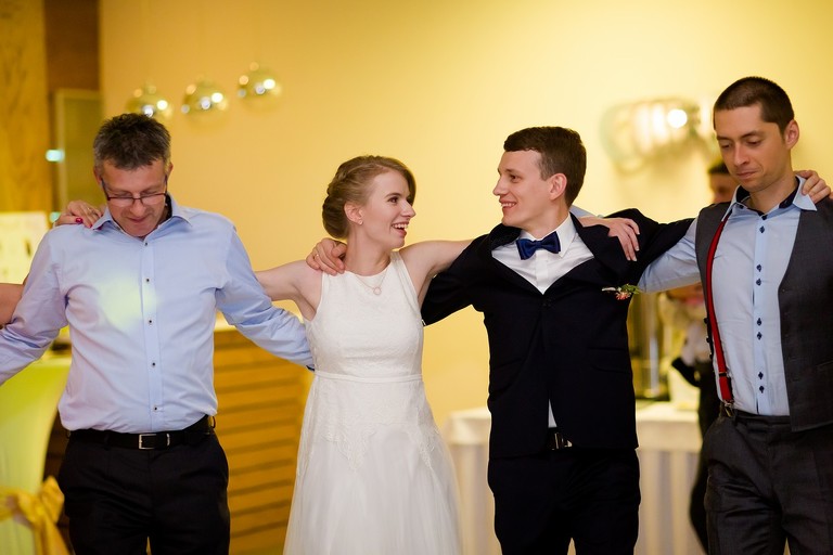 zdjecia slubne bielsko, fotografia slubna bielsko, jesienny plener slubny, jesienna sesja slubna, hotel beskidian, wesele w hotelu beskidian, fotografia slubna zywiec, zdjecia slubne zywiec, slub w kosciele przemienienia panskiego w wegierskiej gorce, slub kosciol wegierska gorka, fotografia slubna slask, fotografia slubna katowice, zdjecia slubne katowice, fotograf slubny katowice, zdjecia slubne bielsko, fotograf slubny bielsko, zdjecia slubne slask, dwoch fotografow na slub, fotografia slubna krakow,