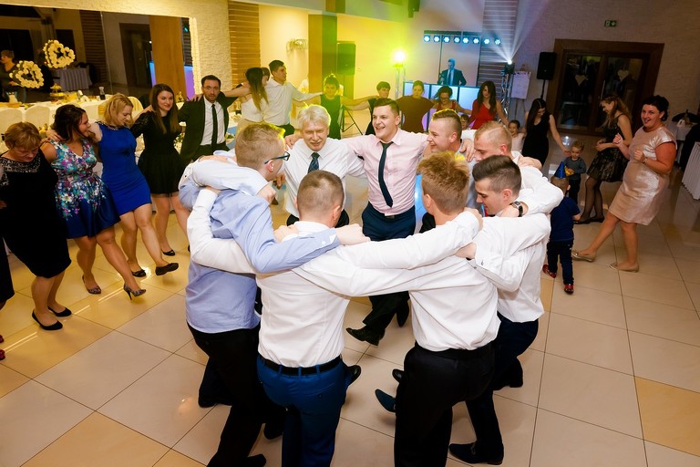 zdjecia slubne bielsko, fotografia slubna bielsko, jesienny plener slubny, jesienna sesja slubna, hotel beskidian, wesele w hotelu beskidian, fotografia slubna zywiec, zdjecia slubne zywiec, slub w kosciele przemienienia panskiego w wegierskiej gorce, slub kosciol wegierska gorka, fotografia slubna slask, fotografia slubna katowice, zdjecia slubne katowice, fotograf slubny katowice, zdjecia slubne bielsko, fotograf slubny bielsko, zdjecia slubne slask, dwoch fotografow na slub, fotografia slubna krakow,