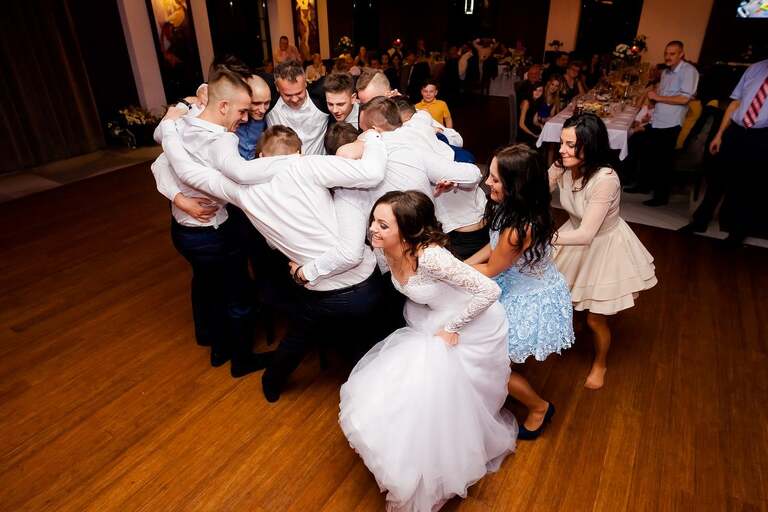 slub w kosciele w Pielgrzomowicach, kosciol Pielgrzymowice, wesele kompleks Dabrowka w Jastrzebiu, wesele w dabrowce jatrzebie, fotografia slubna jastrzebie, zdjecia slubne jastrzebie, fotograf slubny jastrzebie, fotografia slubna slask, fotografia slubna katowice, zdjecia slubne katowice, fotograf slubny katowice, zdjecia slubne bielsko, dwoch fotografow na slub, fotografia slubna krakow, zdjecia slubne skoczow, fotografia slubna skoczow, fotograf slubny skoczow