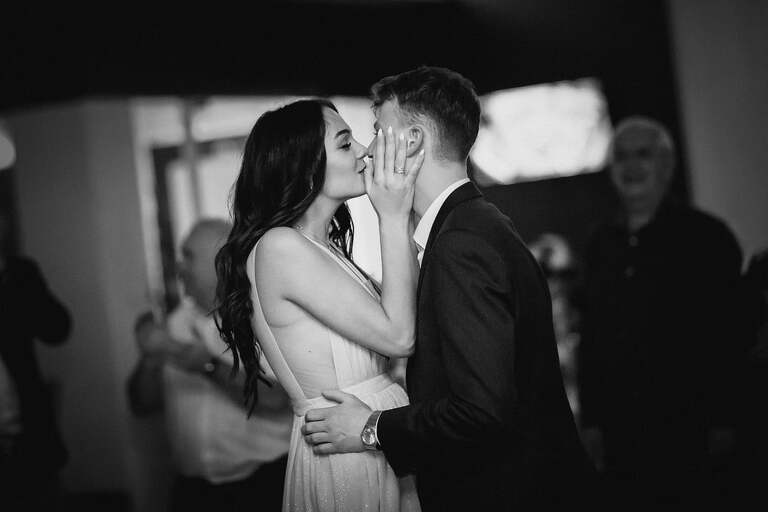 slub w kosciele w Pielgrzomowicach, kosciol Pielgrzymowice, wesele kompleks Dabrowka w Jastrzebiu, wesele w dabrowce jatrzebie, fotografia slubna jastrzebie, zdjecia slubne jastrzebie, fotograf slubny jastrzebie, fotografia slubna slask, fotografia slubna katowice, zdjecia slubne katowice, fotograf slubny katowice, zdjecia slubne bielsko, dwoch fotografow na slub, fotografia slubna krakow, zdjecia slubne skoczow, fotografia slubna skoczow, fotograf slubny skoczow