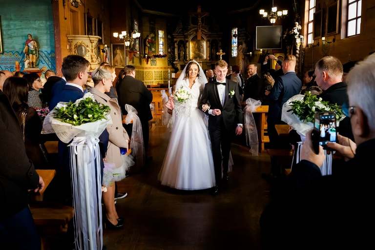 slub w kosciele w Pielgrzomowicach, kosciol Pielgrzymowice, wesele kompleks Dabrowka w Jastrzebiu, wesele w dabrowce jatrzebie, fotografia slubna jastrzebie, zdjecia slubne jastrzebie, fotograf slubny jastrzebie, fotografia slubna slask, fotografia slubna katowice, zdjecia slubne katowice, fotograf slubny katowice, zdjecia slubne bielsko, dwoch fotografow na slub, fotografia slubna krakow, zdjecia slubne skoczow, fotografia slubna skoczow, fotograf slubny skoczow