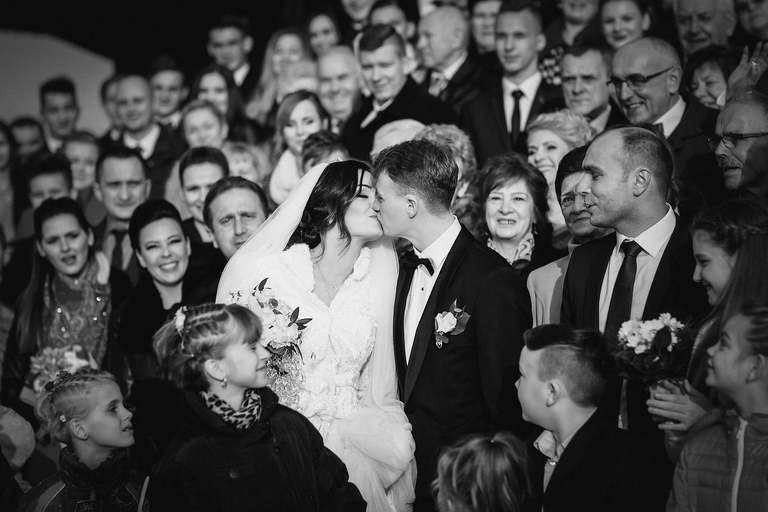 slub w kosciele w Pielgrzomowicach, kosciol Pielgrzymowice, wesele kompleks Dabrowka w Jastrzebiu, wesele w dabrowce jatrzebie, fotografia slubna jastrzebie, zdjecia slubne jastrzebie, fotograf slubny jastrzebie, fotografia slubna slask, fotografia slubna katowice, zdjecia slubne katowice, fotograf slubny katowice, zdjecia slubne bielsko, dwoch fotografow na slub, fotografia slubna krakow, zdjecia slubne skoczow, fotografia slubna skoczow, fotograf slubny skoczow