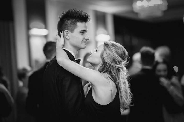 slub w kosciele w Pielgrzomowicach, kosciol Pielgrzymowice, wesele kompleks Dabrowka w Jastrzebiu, wesele w dabrowce jatrzebie, fotografia slubna jastrzebie, zdjecia slubne jastrzebie, fotograf slubny jastrzebie, fotografia slubna slask, fotografia slubna katowice, zdjecia slubne katowice, fotograf slubny katowice, zdjecia slubne bielsko, dwoch fotografow na slub, fotografia slubna krakow, zdjecia slubne skoczow, fotografia slubna skoczow, fotograf slubny skoczow