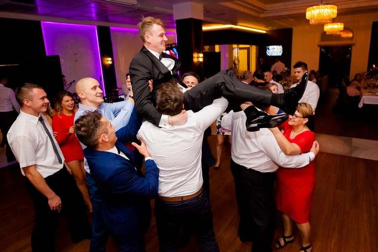 slub w kosciele w Pielgrzomowicach, kosciol Pielgrzymowice, wesele kompleks Dabrowka w Jastrzebiu, wesele w dabrowce jatrzebie, fotografia slubna jastrzebie, zdjecia slubne jastrzebie, fotograf slubny jastrzebie, fotografia slubna slask, fotografia slubna katowice, zdjecia slubne katowice, fotograf slubny katowice, zdjecia slubne bielsko, dwoch fotografow na slub, fotografia slubna krakow, zdjecia slubne skoczow, fotografia slubna skoczow, fotograf slubny skoczow