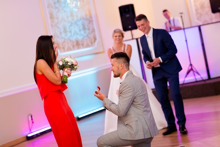 fotografia slubna, fotografia slubna krakow, zdjecia slubne krakow, fotograf slubny krakow, fotograf na wesele krakow, slub w ojcowie, slub kaplica na wodzie ojcow, wesele w pallatii, sala pallatia zielonki, zdjecia slubne bielsko, fotograf slubny bielsko, www.magiaobrazu.com, fotografia slubna bielsko, fotografia slubna slask, fotograf cieszyn, zdjecia slubne cieszyn