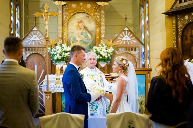 fotografia slubna, fotografia slubna krakow, zdjecia slubne krakow, fotograf slubny krakow, fotograf na wesele krakow, slub w ojcowie, slub kaplica na wodzie ojcow, wesele w pallatii, sala pallatia zielonki, zdjecia slubne bielsko, fotograf slubny bielsko, www.magiaobrazu.com, fotografia slubna bielsko, fotografia slubna slask, fotograf cieszyn, zdjecia slubne cieszyn