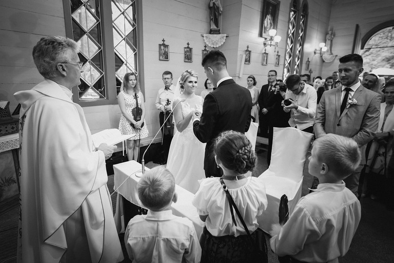 fotografia slubna, fotografia slubna krakow, zdjecia slubne krakow, fotograf slubny krakow, fotograf na wesele krakow, slub w ojcowie, slub kaplica na wodzie ojcow, wesele w pallatii, sala pallatia zielonki, zdjecia slubne bielsko, fotograf slubny bielsko, www.magiaobrazu.com, fotografia slubna bielsko, fotografia slubna slask, fotograf cieszyn, zdjecia slubne cieszyn