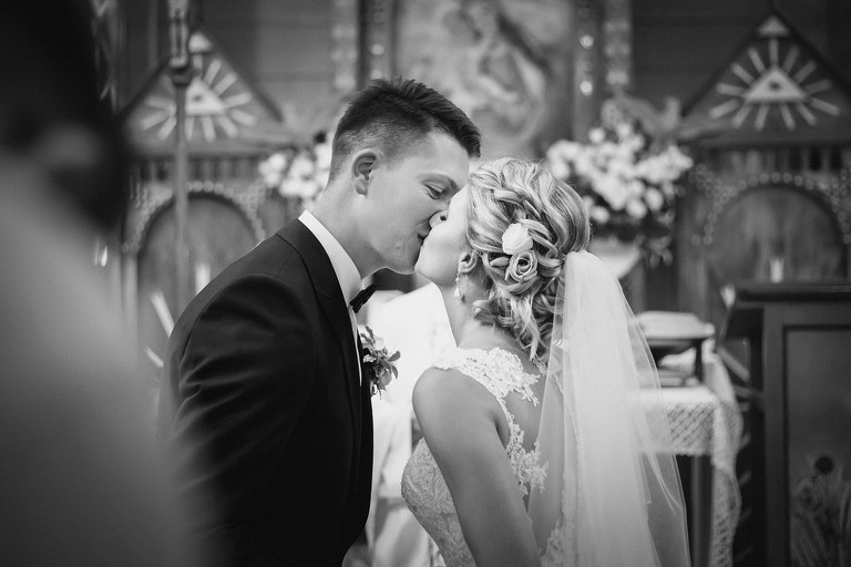 fotografia slubna, fotografia slubna krakow, zdjecia slubne krakow, fotograf slubny krakow, fotograf na wesele krakow, slub w ojcowie, slub kaplica na wodzie ojcow, wesele w pallatii, sala pallatia zielonki, zdjecia slubne bielsko, fotograf slubny bielsko, www.magiaobrazu.com, fotografia slubna bielsko, fotografia slubna slask, fotograf cieszyn, zdjecia slubne cieszyn