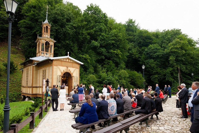 fotografia slubna, fotografia slubna krakow, zdjecia slubne krakow, fotograf slubny krakow, fotograf na wesele krakow, slub w ojcowie, slub kaplica na wodzie ojcow, wesele w pallatii, sala pallatia zielonki, zdjecia slubne bielsko, fotograf slubny bielsko, www.magiaobrazu.com, fotografia slubna bielsko, fotografia slubna slask, fotograf cieszyn, zdjecia slubne cieszyn