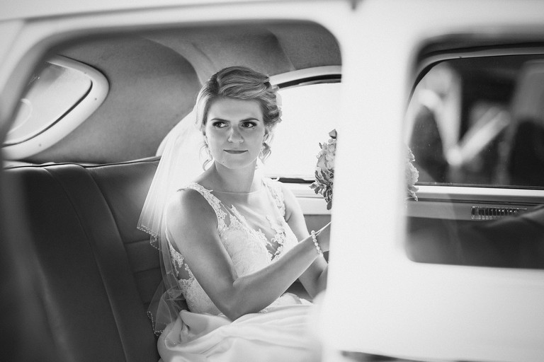 fotografia slubna, fotografia slubna krakow, zdjecia slubne krakow, fotograf slubny krakow, fotograf na wesele krakow, slub w ojcowie, slub kaplica na wodzie ojcow, wesele w pallatii, sala pallatia zielonki, zdjecia slubne bielsko, fotograf slubny bielsko, www.magiaobrazu.com, fotografia slubna bielsko, fotografia slubna slask, fotograf cieszyn, zdjecia slubne cieszyn