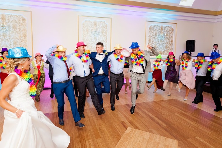 fotografia slubna, fotografia slubna krakow, zdjecia slubne krakow, fotograf slubny krakow, fotograf na wesele krakow, slub w ojcowie, slub kaplica na wodzie ojcow, wesele w pallatii, sala pallatia zielonki, zdjecia slubne bielsko, fotograf slubny bielsko, www.magiaobrazu.com, fotografia slubna bielsko, fotografia slubna slask, fotograf cieszyn, zdjecia slubne cieszyn