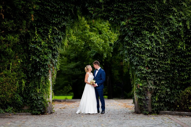 sesja slubna w Palacu w Pszczynie, plener slubny Pszczyna, sesja slubna na zamku, plener slubny w palacu, Palac w Pszczynie, sesja slubna zamek Pszczyna, plener slubny zamek Pszczyna, www.magiaobrazu.com, fotografia slubna slask, plener slubny w palacu slask, fotograf slubny krakow, fotografowie slubni slask, fotografia slubna slask, sesja plenerowa, klimatyczna sesja slubna, oryginalna sesja slubna, fotograf slubny slask, sesja slubna slask,www.magiaobrazu.com, fotografowie slubni, fotograf slub katowice,