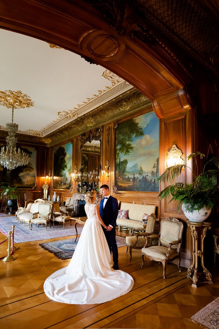 sesja slubna w Palacu w Pszczynie, plener slubny Pszczyna, sesja slubna na zamku, plener slubny w palacu, Palac w Pszczynie, sesja slubna zamek Pszczyna, plener slubny zamek Pszczyna, www.magiaobrazu.com, fotografia slubna slask, plener slubny w palacu slask, fotograf slubny krakow, fotografowie slubni slask, fotografia slubna slask, sesja plenerowa, klimatyczna sesja slubna, oryginalna sesja slubna, fotograf slubny slask, sesja slubna slask,www.magiaobrazu.com, fotografowie slubni, fotograf slub katowice,