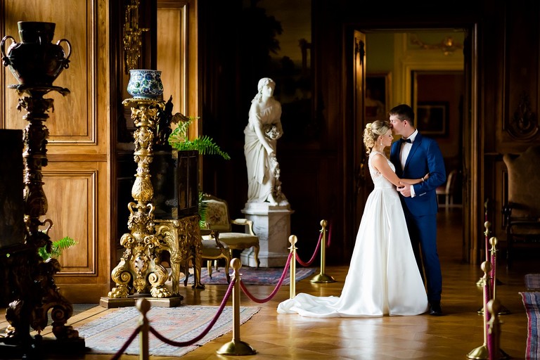 sesja slubna w Palacu w Pszczynie, plener slubny Pszczyna, sesja slubna na zamku, plener slubny w palacu, Palac w Pszczynie, sesja slubna zamek Pszczyna, plener slubny zamek Pszczyna, www.magiaobrazu.com, fotografia slubna slask, plener slubny w palacu slask, fotograf slubny krakow, fotografowie slubni slask, fotografia slubna slask, sesja plenerowa, klimatyczna sesja slubna, oryginalna sesja slubna, fotograf slubny slask, sesja slubna slask,www.magiaobrazu.com, fotografowie slubni, fotograf slub katowice,