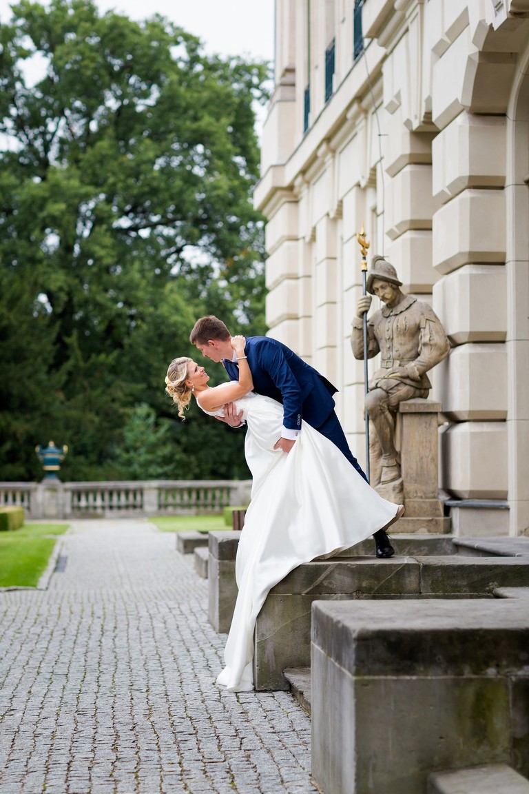 sesja slubna w Palacu w Pszczynie, plener slubny Pszczyna, sesja slubna na zamku, plener slubny w palacu, Palac w Pszczynie, sesja slubna zamek Pszczyna, plener slubny zamek Pszczyna, www.magiaobrazu.com, fotografia slubna slask, plener slubny w palacu slask, fotograf slubny krakow, fotografowie slubni slask, fotografia slubna slask, sesja plenerowa, klimatyczna sesja slubna, oryginalna sesja slubna, fotograf slubny slask, sesja slubna slask,www.magiaobrazu.com, fotografowie slubni, fotograf slub katowice,