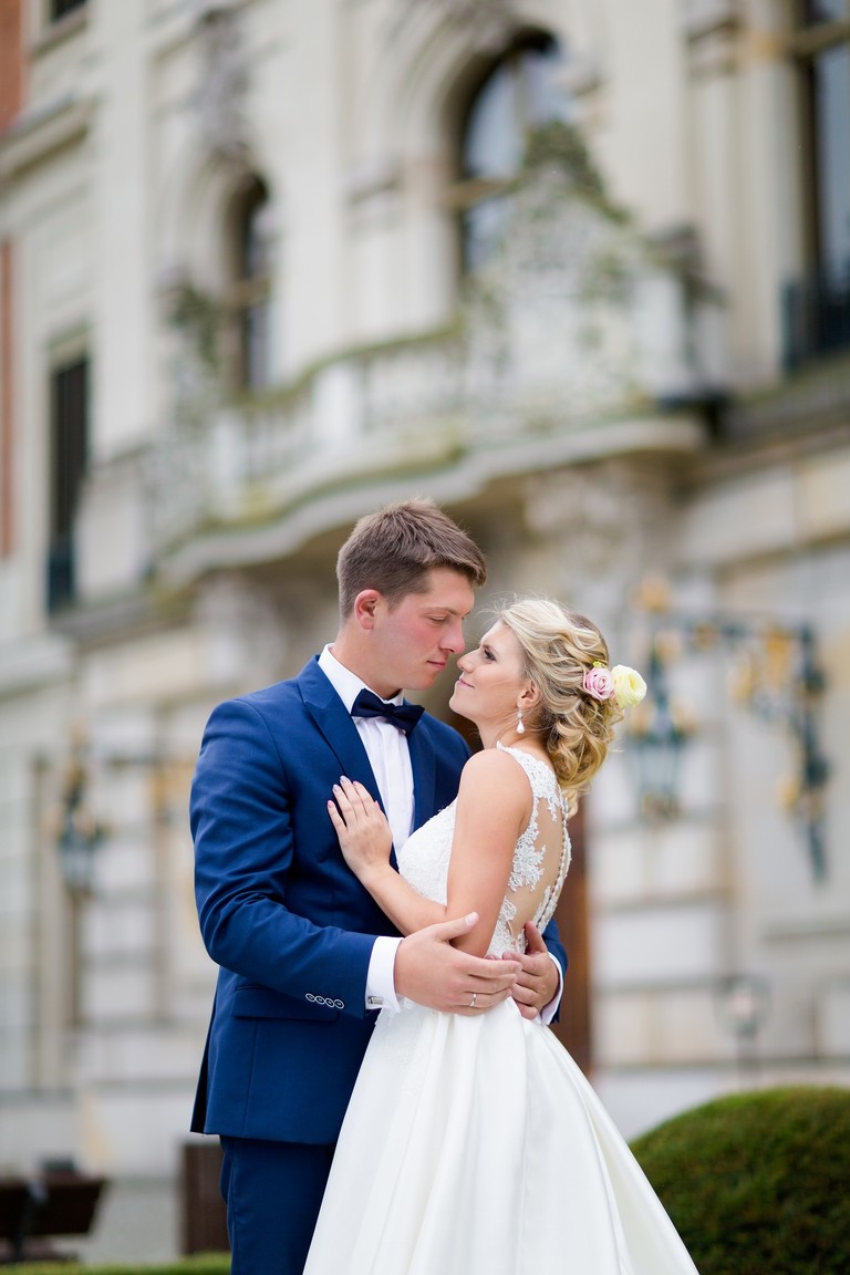 sesja slubna w Palacu w Pszczynie, plener slubny Pszczyna, sesja slubna na zamku, plener slubny w palacu, Palac w Pszczynie, sesja slubna zamek Pszczyna, plener slubny zamek Pszczyna, www.magiaobrazu.com, fotografia slubna slask, plener slubny w palacu slask, fotograf slubny krakow, fotografowie slubni slask, fotografia slubna slask, sesja plenerowa, klimatyczna sesja slubna, oryginalna sesja slubna, fotograf slubny slask, sesja slubna slask,www.magiaobrazu.com, fotografowie slubni, fotograf slub katowice,